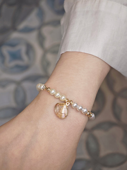 Seaside Memoirs – Golden Shore Pearl Bracelet