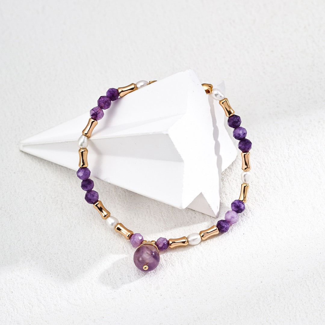 Amethyst & Freshwater Pearl Beaded Bracelet jewelry piece