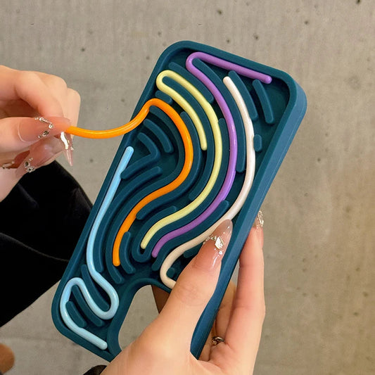 π¨ Twisty Threads β DIY Silicone Case for the Creative Soul