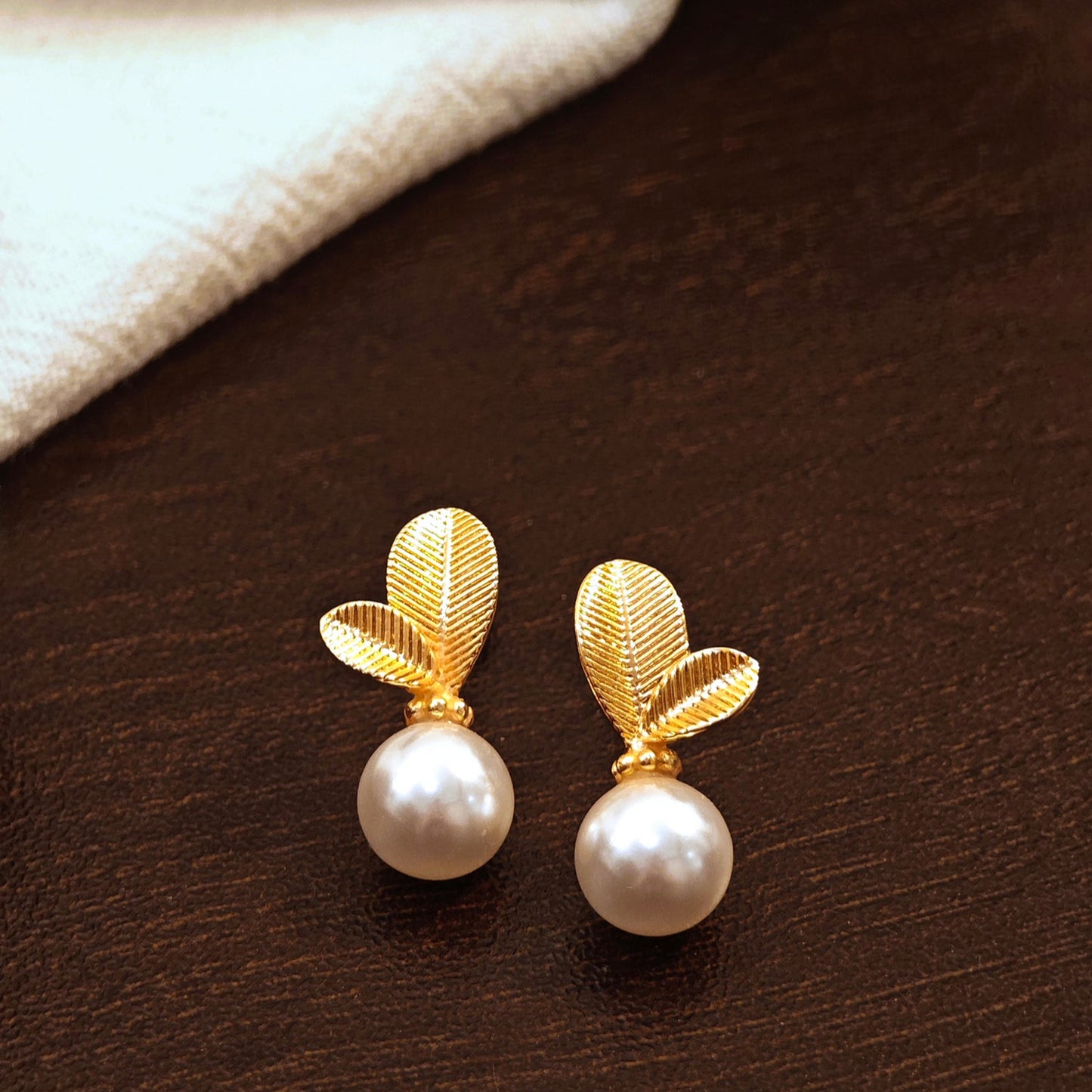 Swarovski Leaf Pearl Stud Earrings