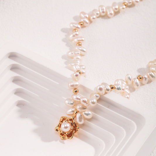 Camellia Bloom Pearl Necklace