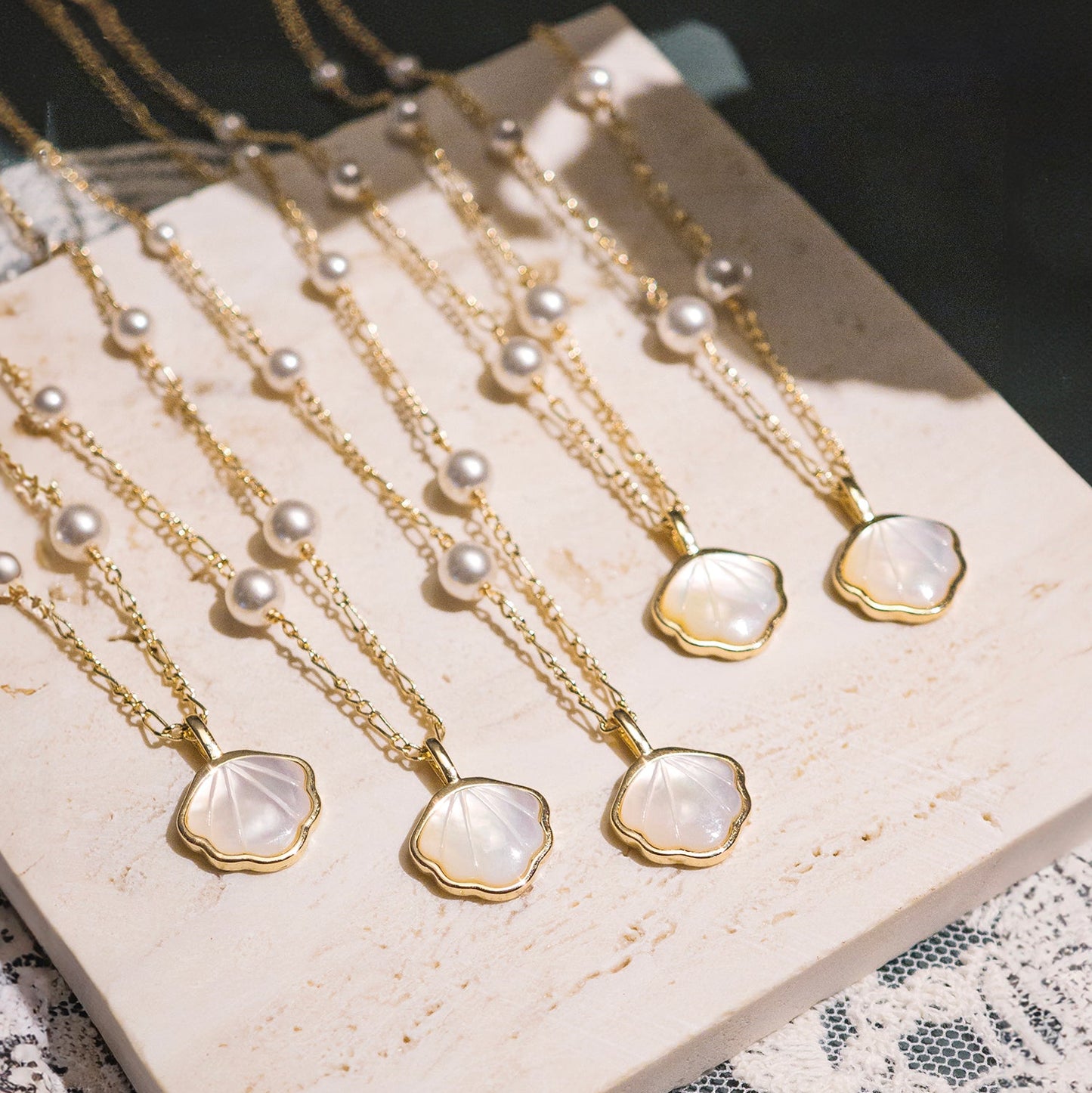 Shell’s Glow – Mother of Pearl & Swarovski Pearl Necklace