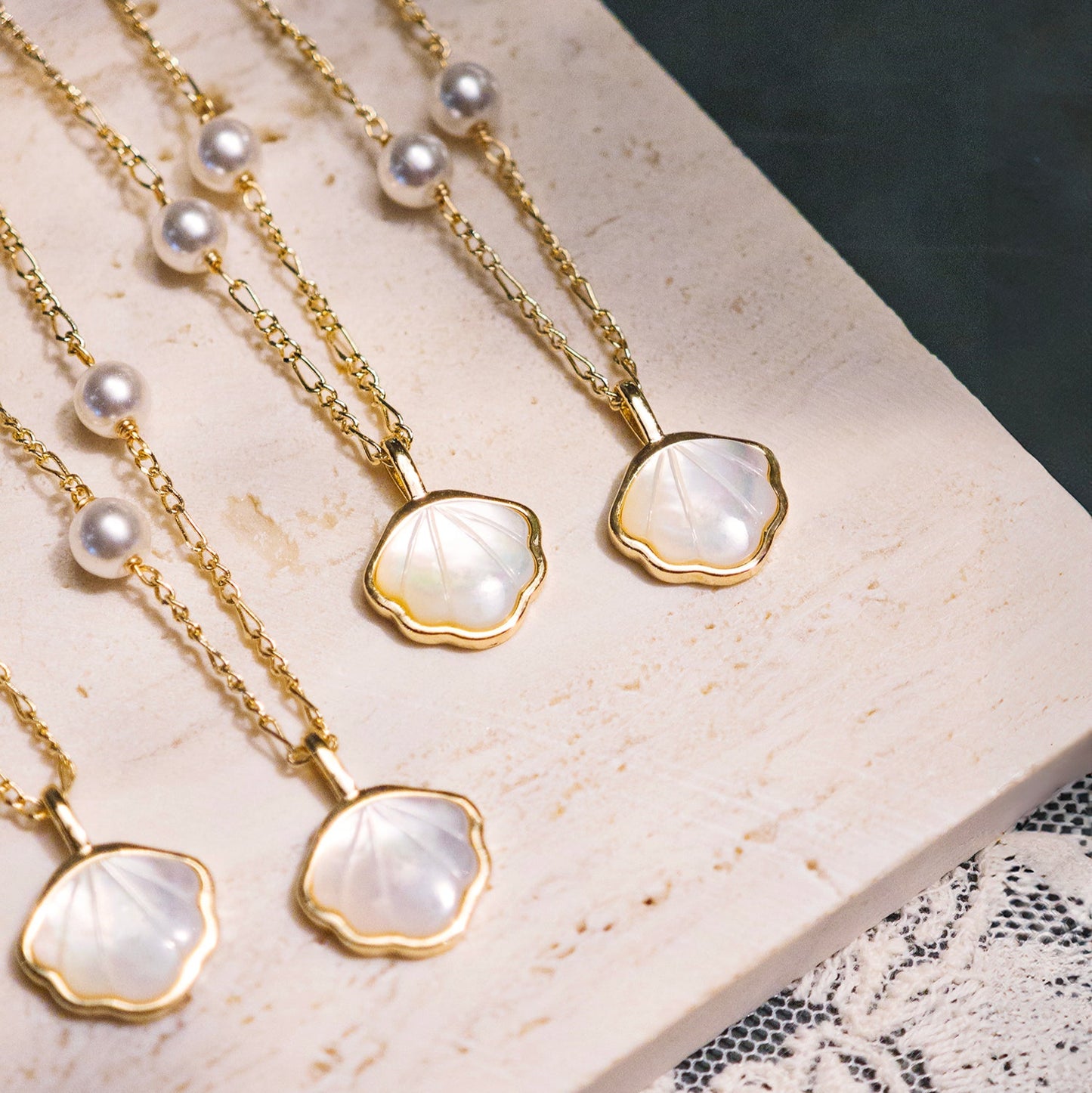Shell’s Glow – Mother of Pearl & Swarovski Pearl Necklace