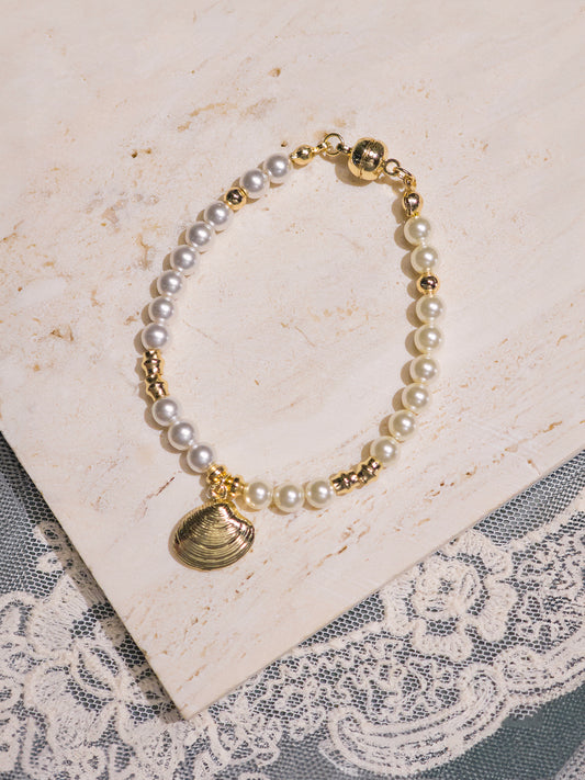 Seaside Memoirs – Golden Shore Pearl Bracelet