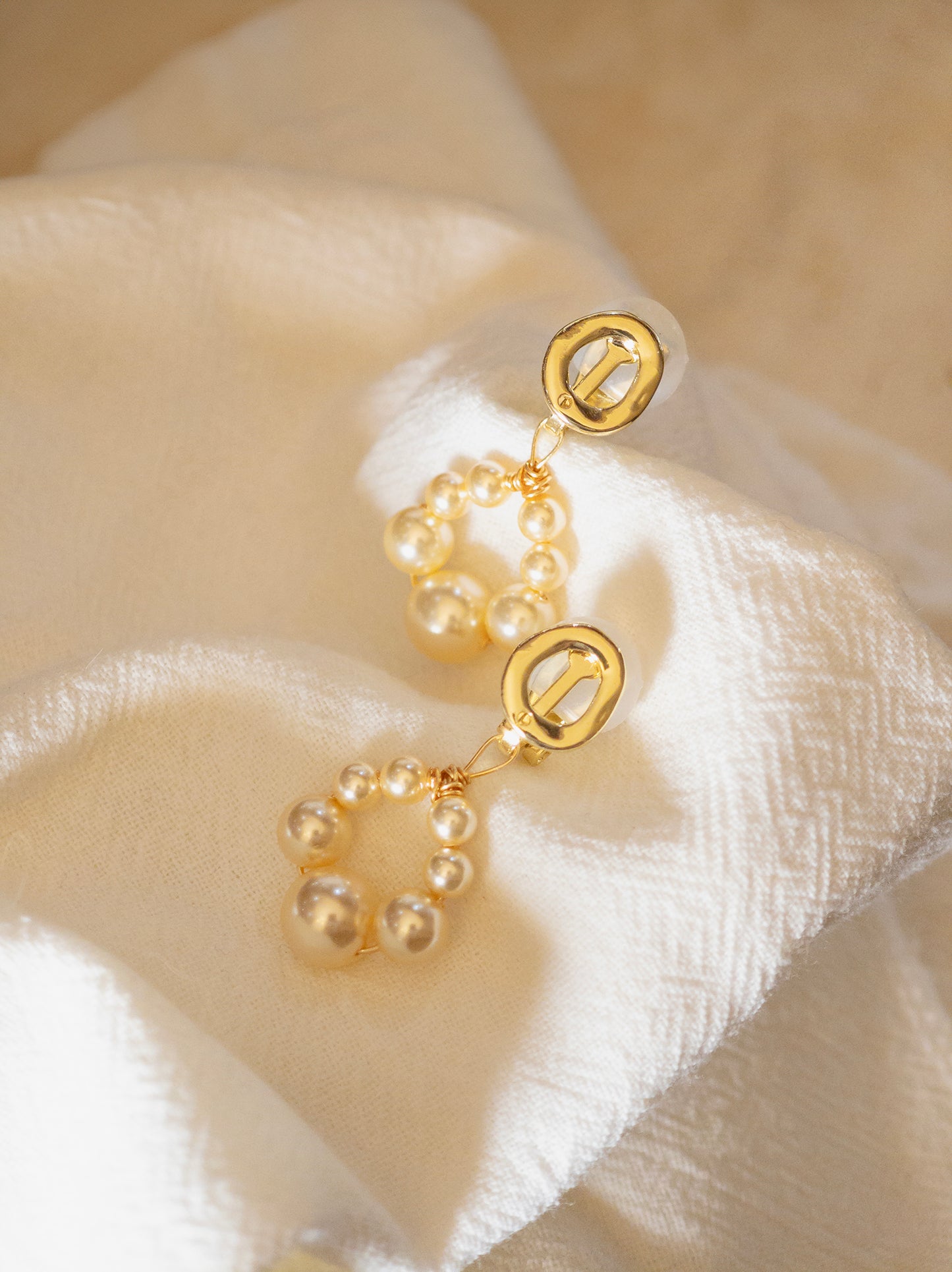 Pearl Spire Clip-On Ear Cuff