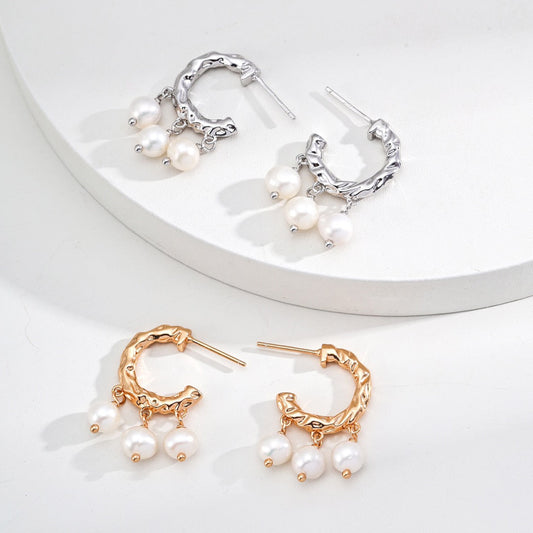 Minimalist Natural Pearl Earrings