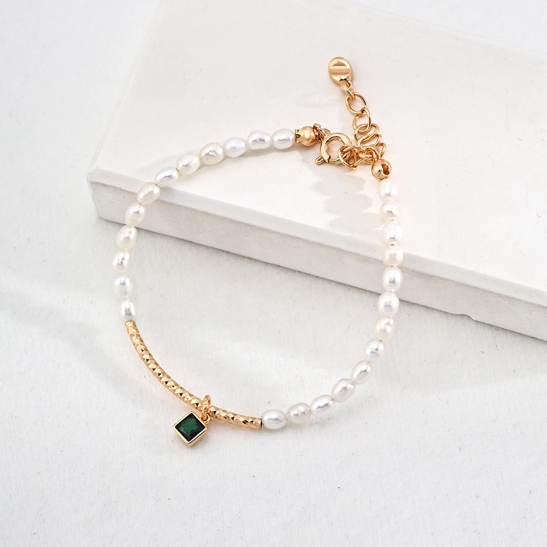 Natural Pearl & Green Zircon Necklace/Bracelet Set