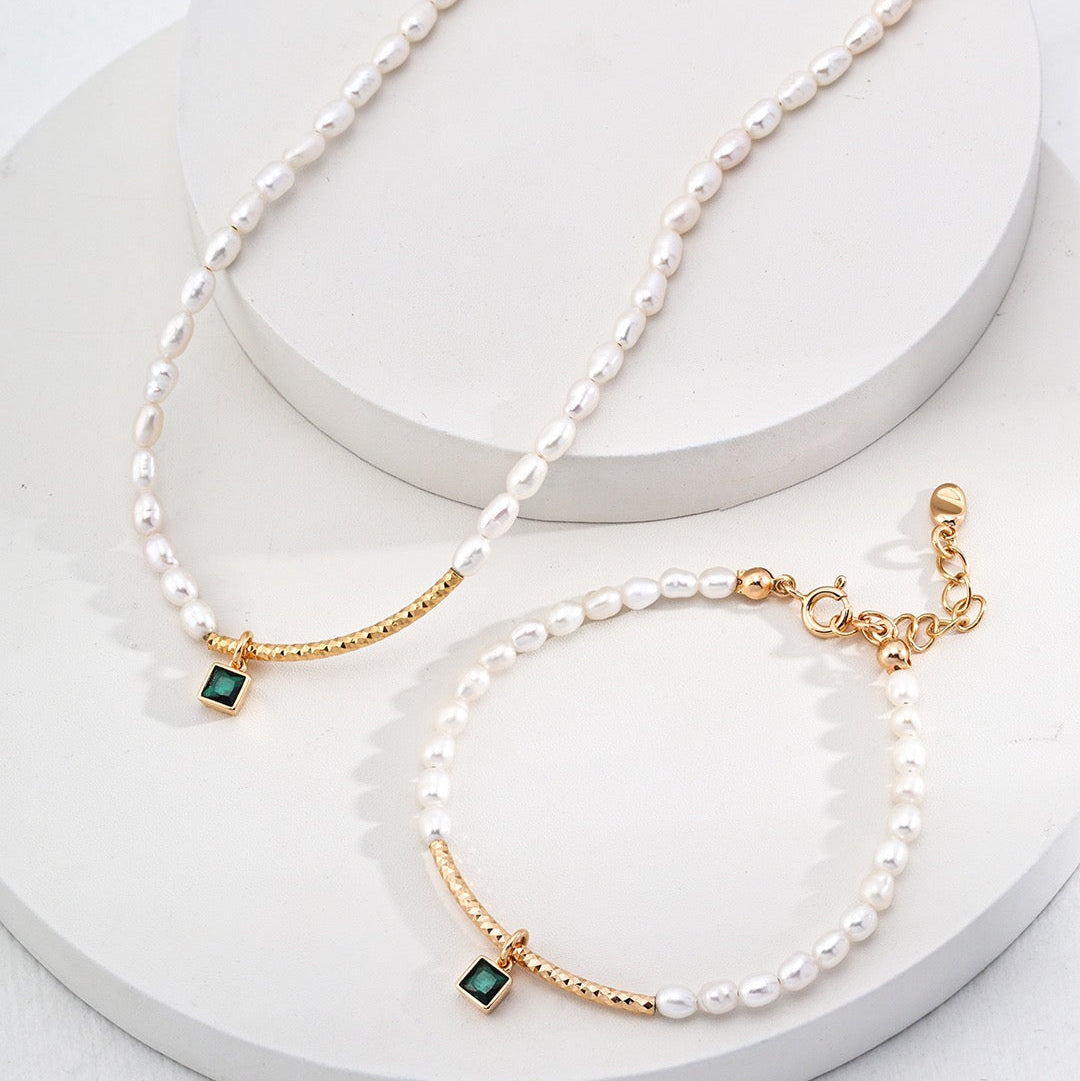 Natural Pearl & Green Zircon Necklace/Bracelet Set