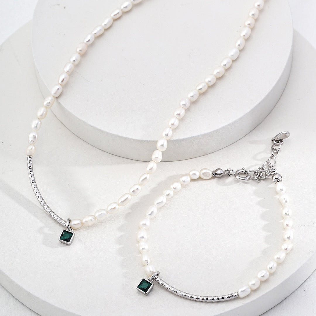 Natural Pearl & Green Zircon Necklace/Bracelet Set