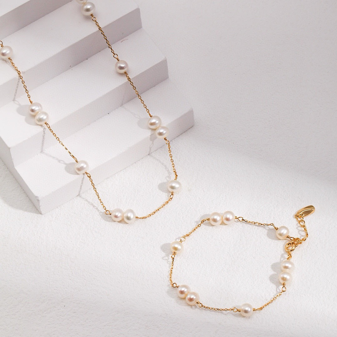 Minimalist Elegance Pearl Bracelet & Necklace Set