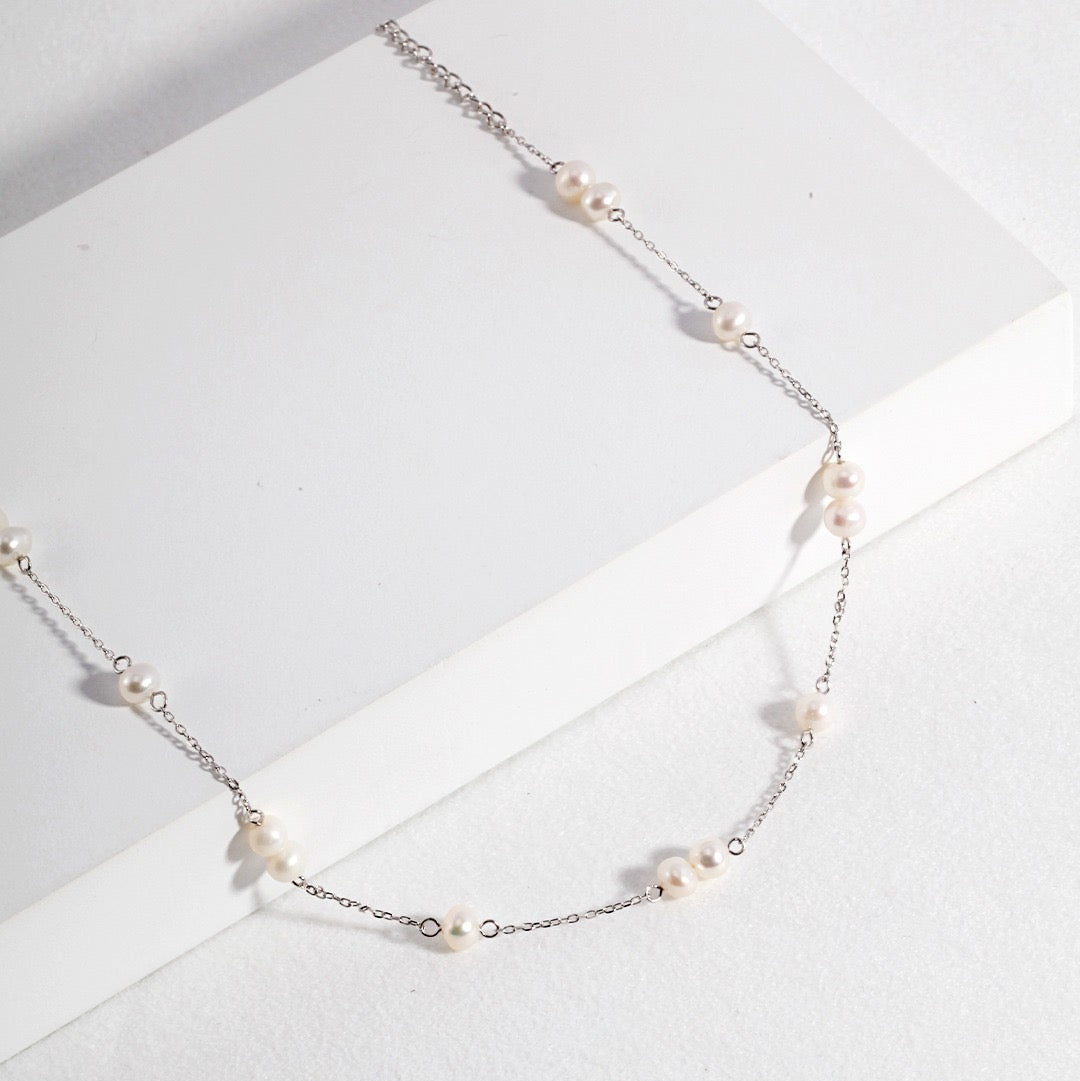 Minimalist Elegance Pearl Bracelet & Necklace Set