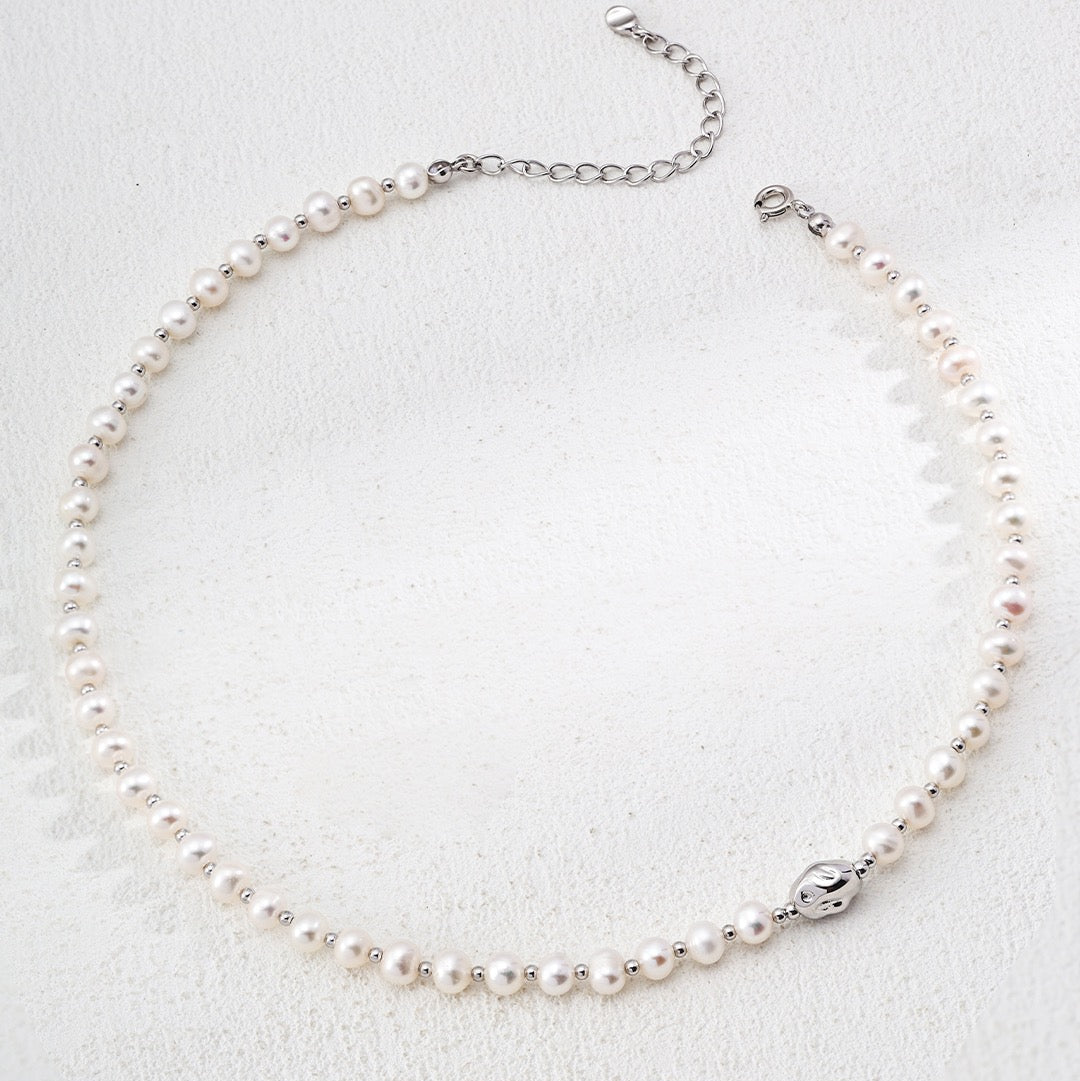 Timeless Glow Pearl Necklace & Bracelet Set