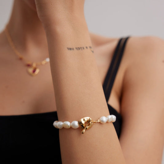 Elegant Baroque Freshwater Pearl Bracelet
