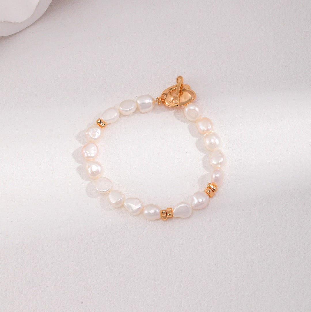 Elegant Baroque Freshwater Pearl Bracelet