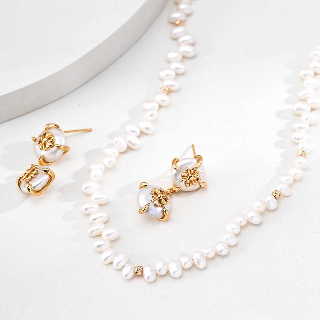 Golden Whisper Baroque Pearl Necklace