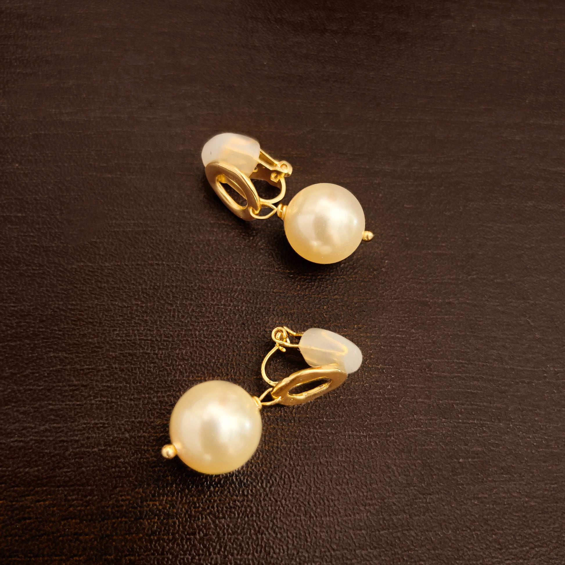 Hepburn Retro Pearl Clip-On Earrings with Swarovski Pearls