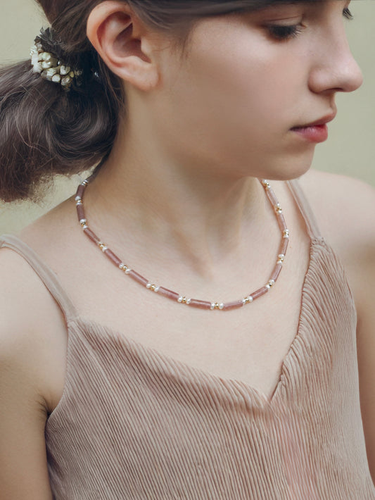 Rosé Berry – Strawberry Mist Pearl Necklace