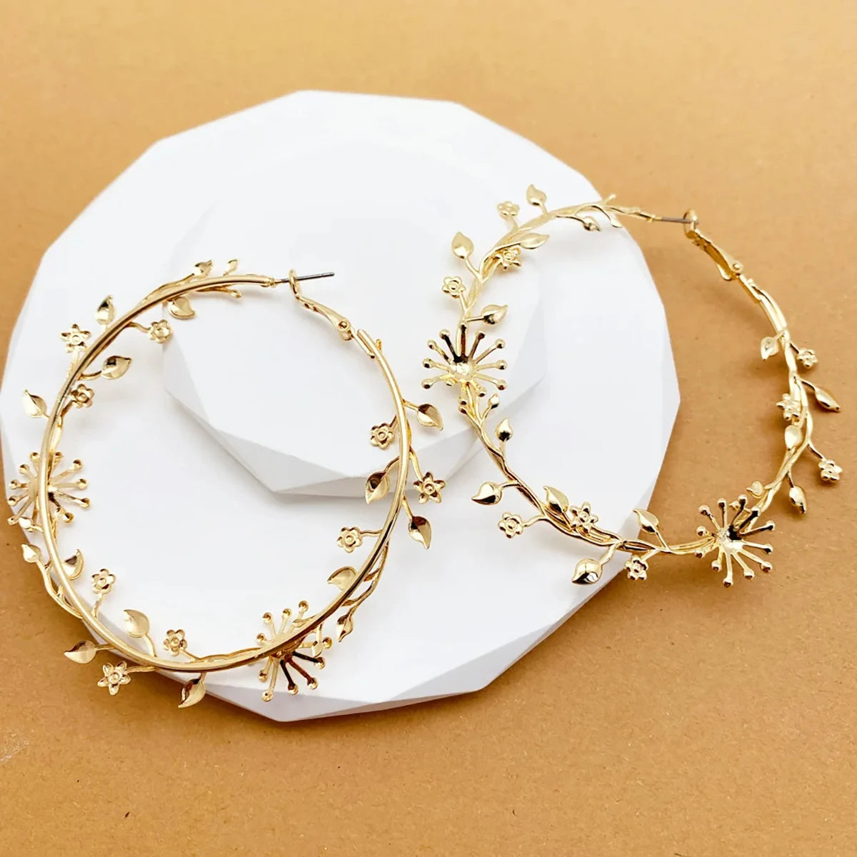 Vintage Leaf & Flower Hoop Earrings - Bold Elegance!