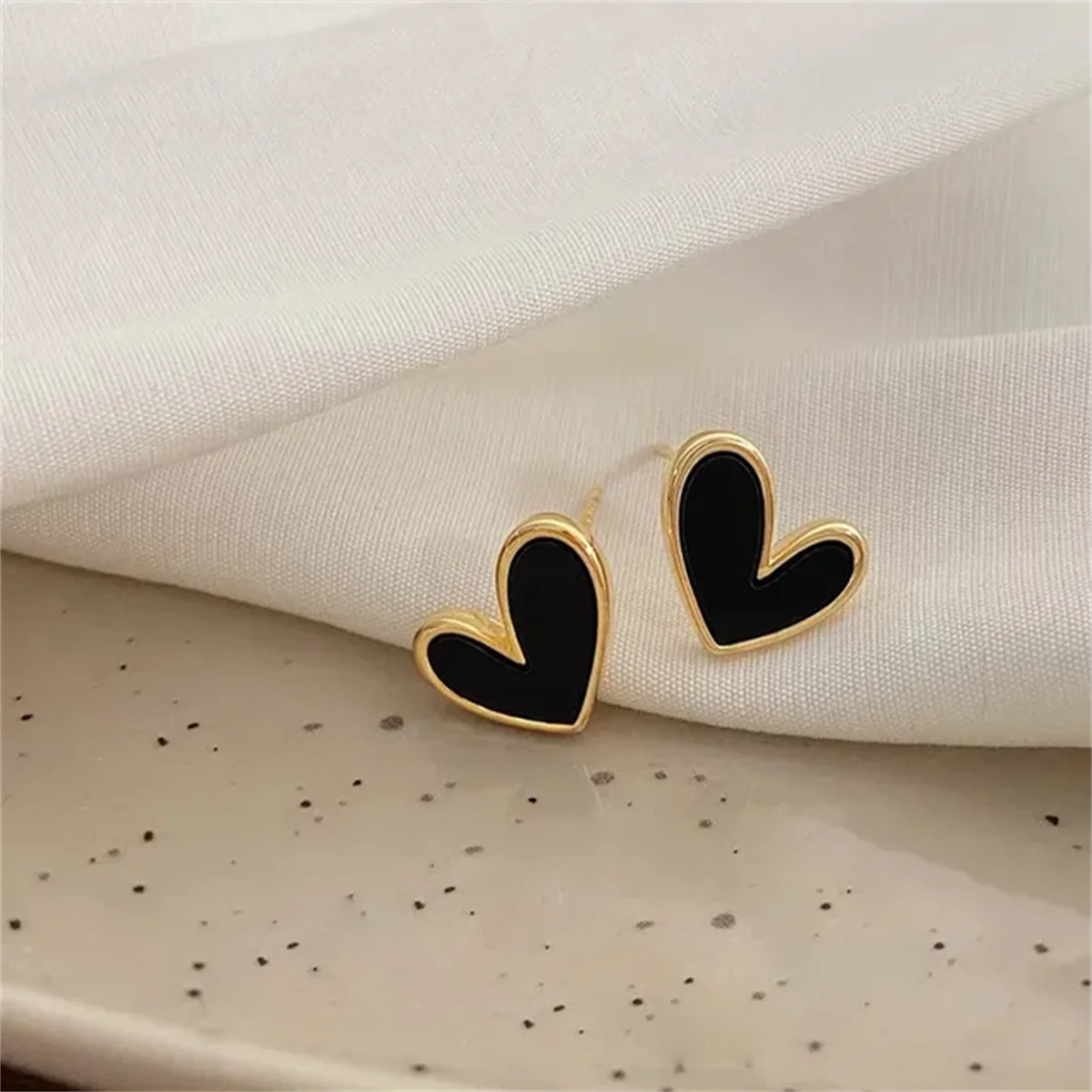Cute Heart Stud Earrings Colorful Charm in Four Colors