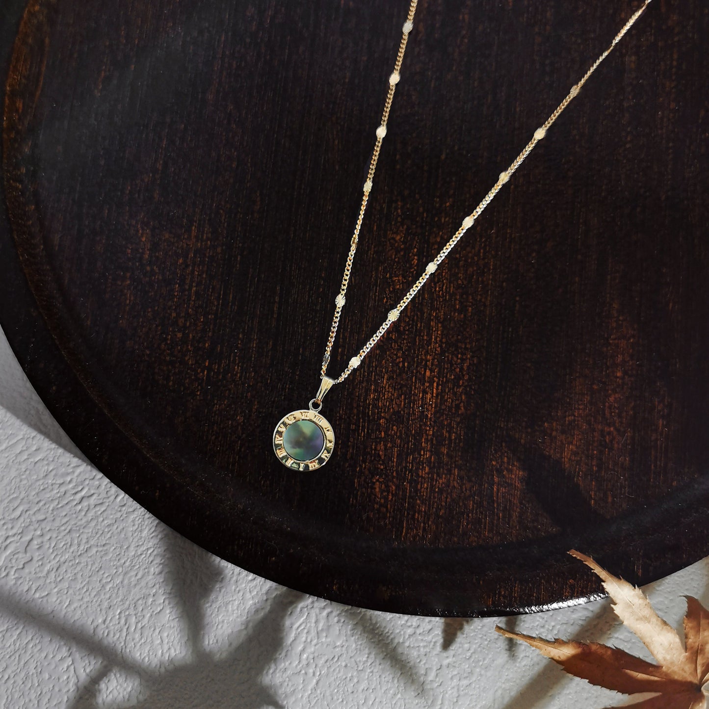 Timeless Gray Mother-of-Pearl Necklace